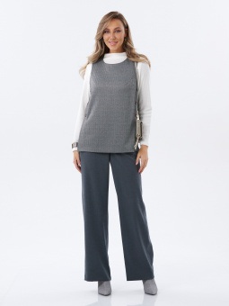 Жилет трикотажный на пуговицах серый